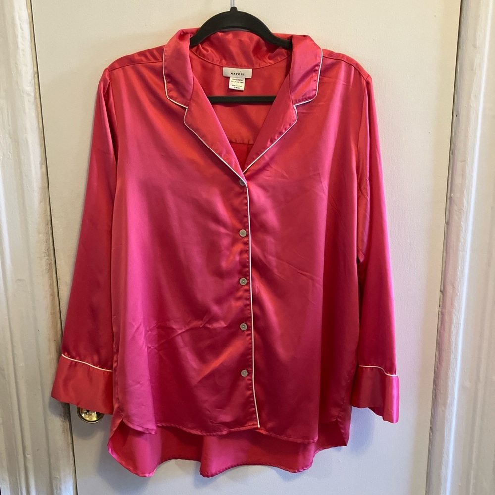 Natori pajama top